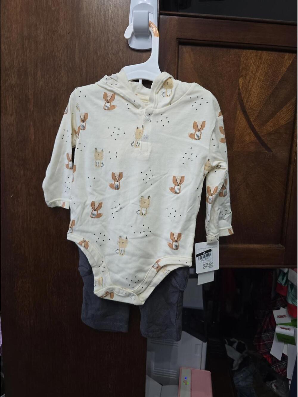 12m brand new outfit from target item 732